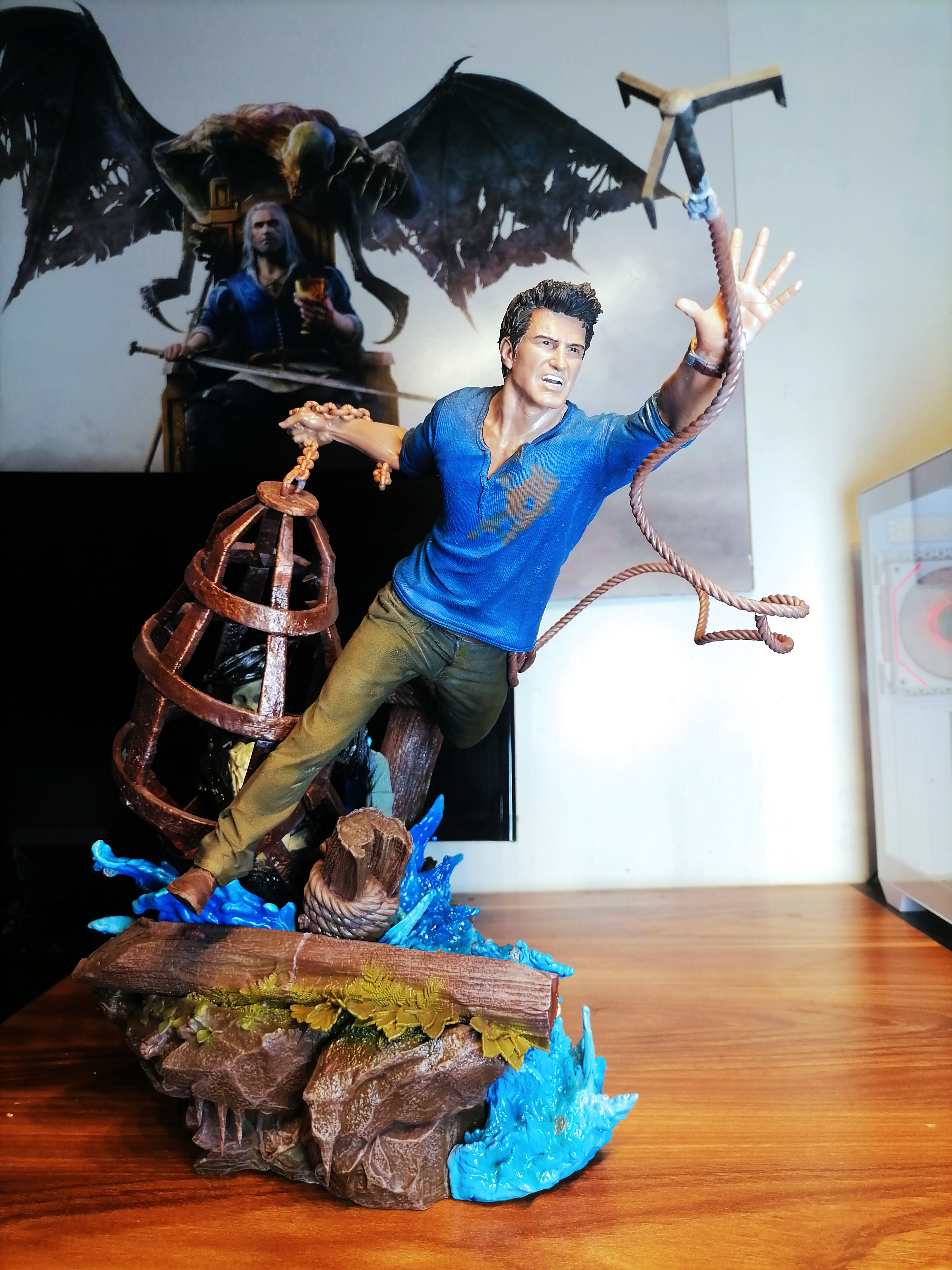 اکشن فیگور آنچارتد نیتن دریک UNCHARTED  ارتفاع 40 طول 28 عرض 43